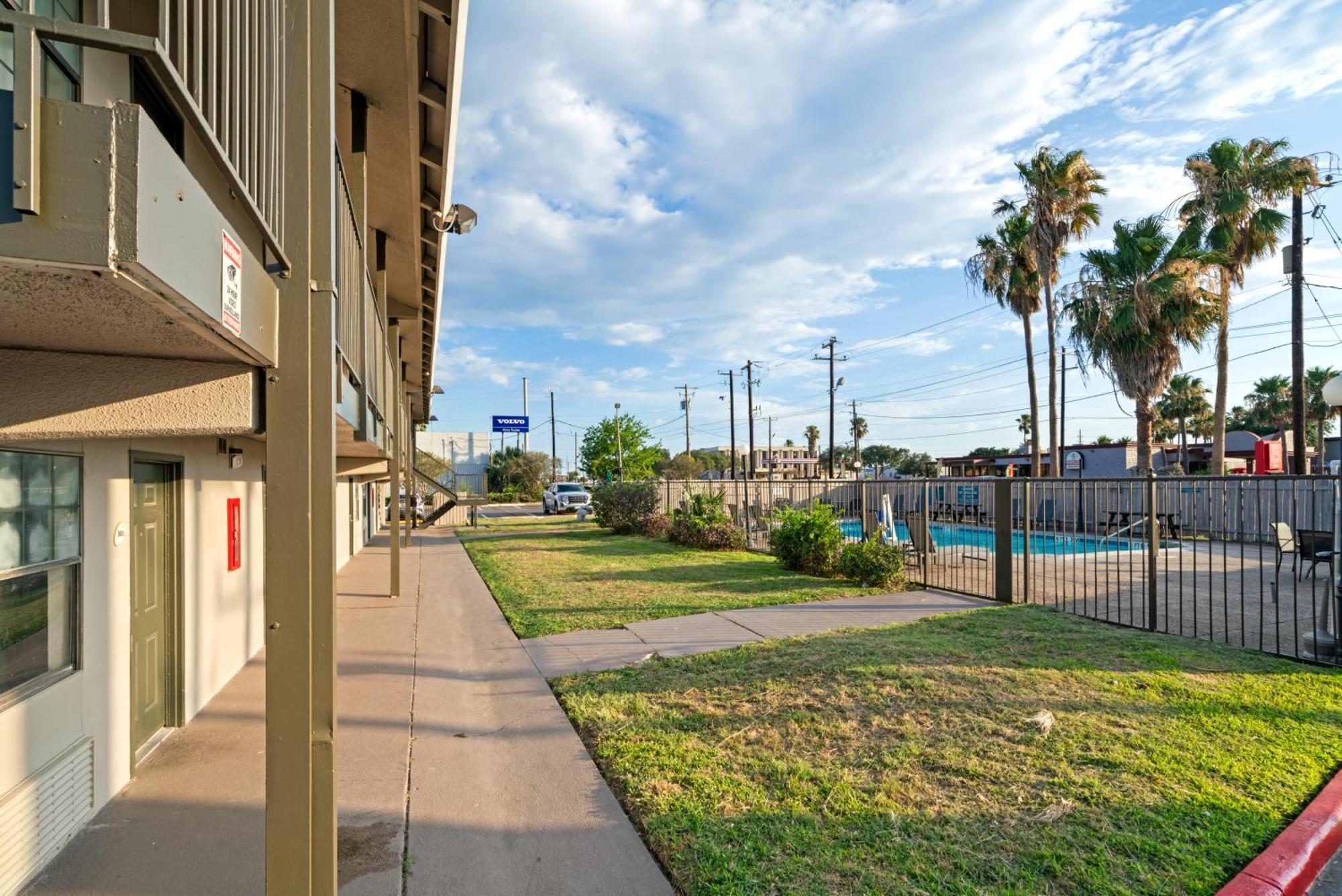 La Quinta Inn By Wyndham Corpus Christi North Exteriör bild
