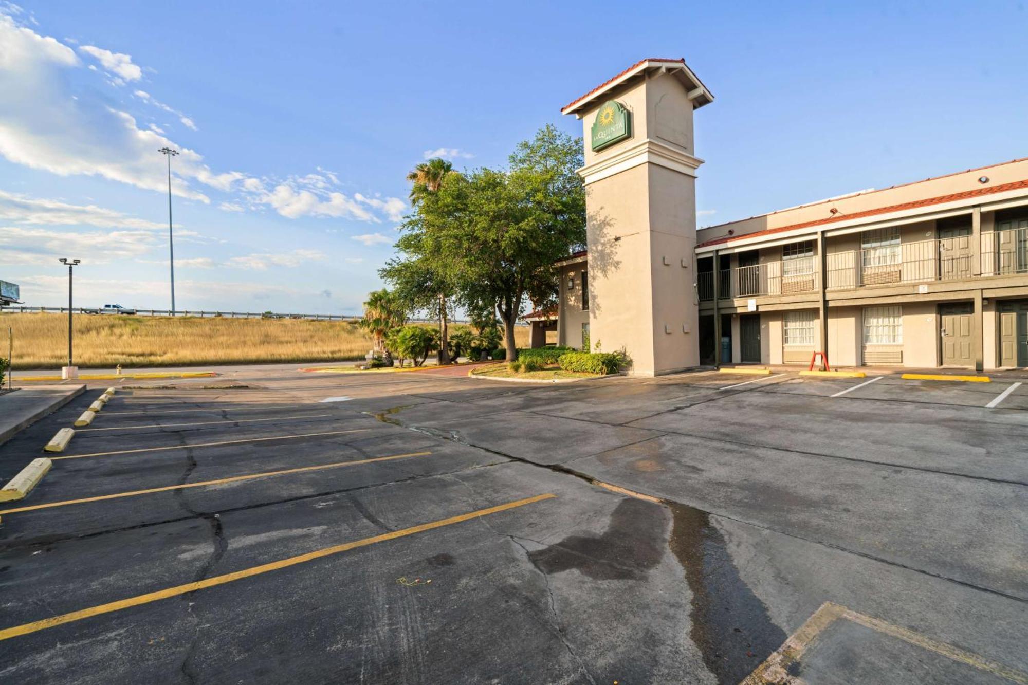 La Quinta Inn By Wyndham Corpus Christi North Exteriör bild