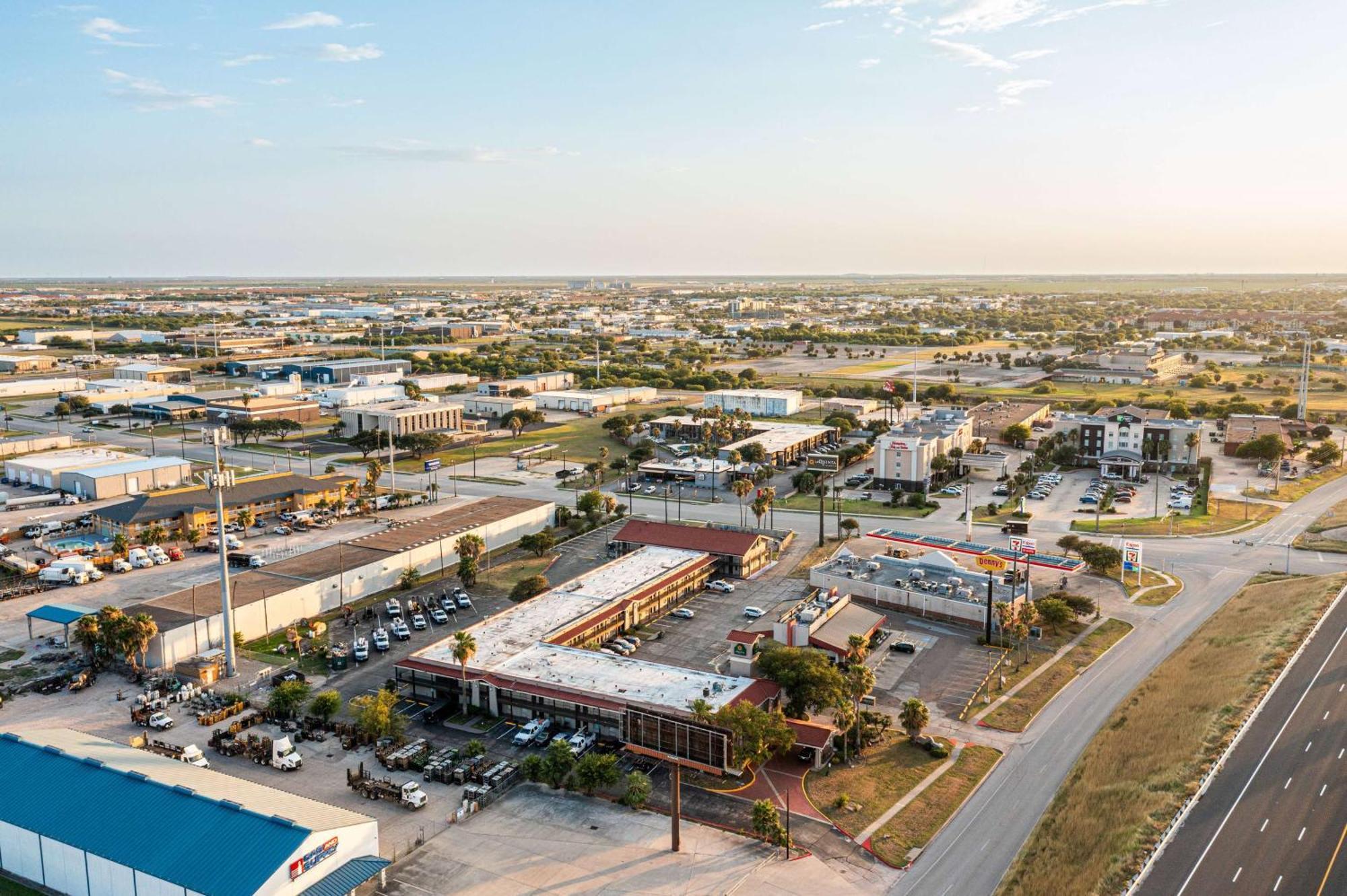 La Quinta Inn By Wyndham Corpus Christi North Exteriör bild